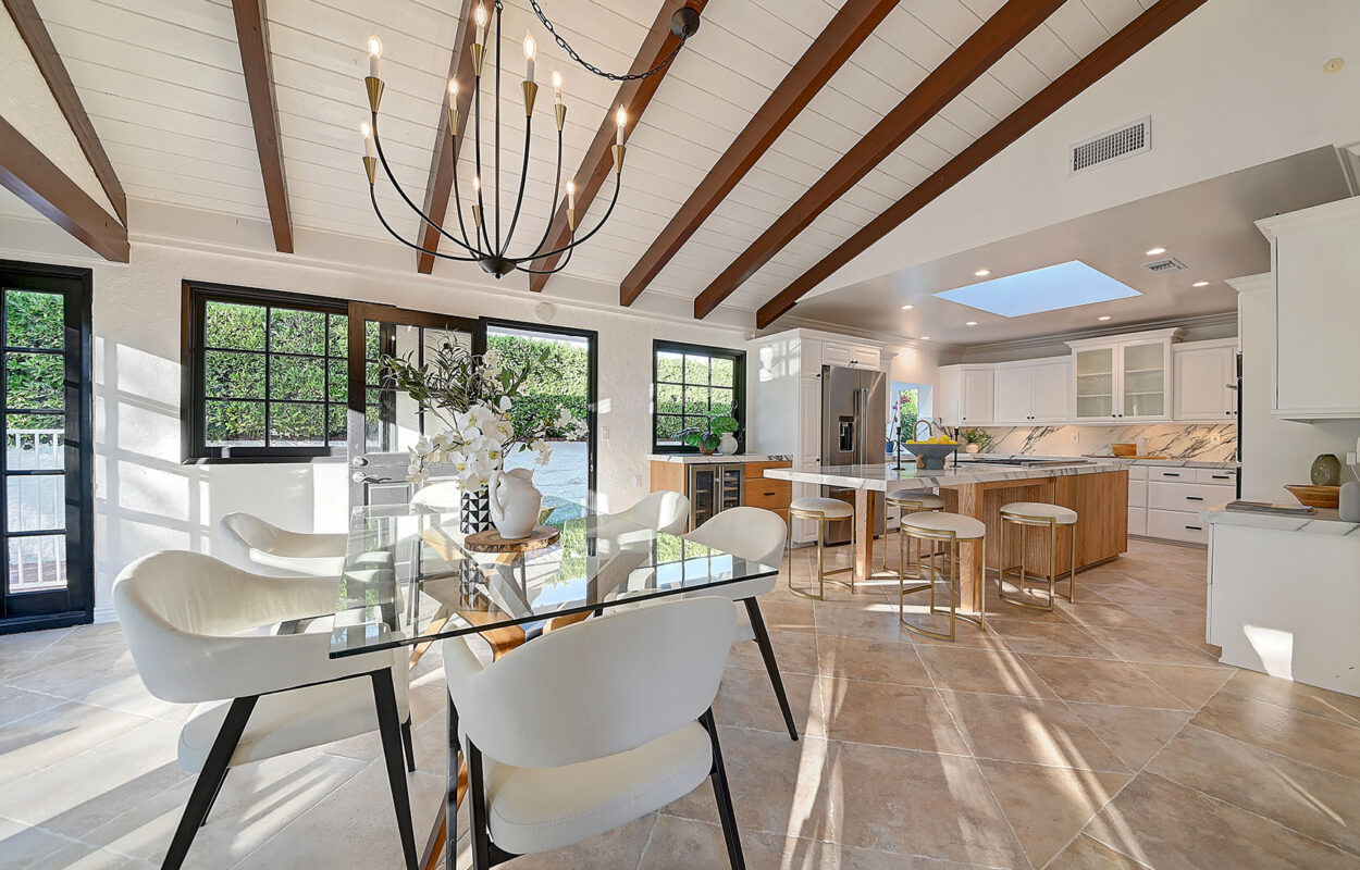 Country House Style Home Kitchen